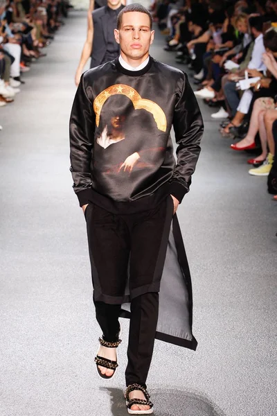 Look 31